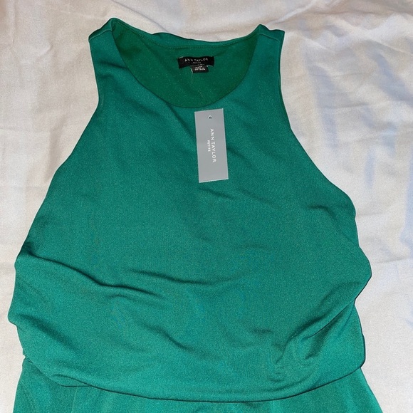 (NWT) ANN TAYLOR - forest green dress, knee length 👗 - Picture 2 of 8
